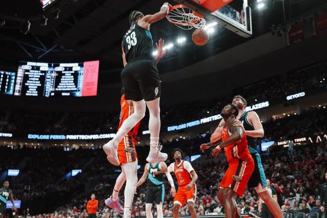 开拓者逆转鹈鹕取3连胜 克林根创队史篮板纪录