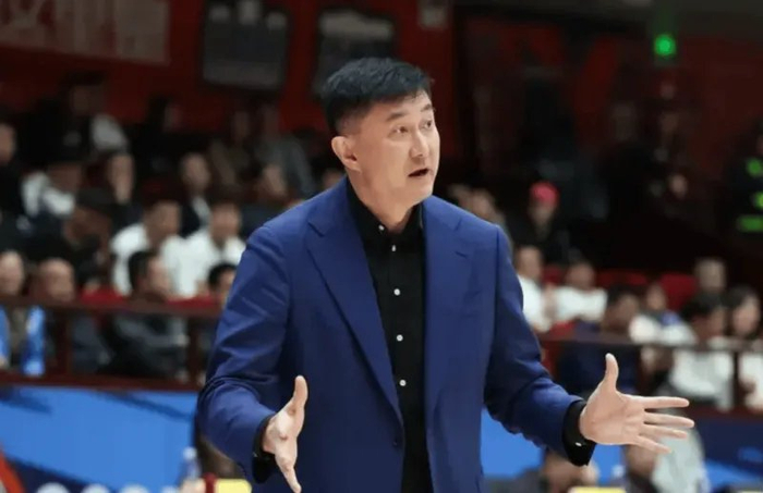 广东客场惨败山东 三少低迷奎因独木难支