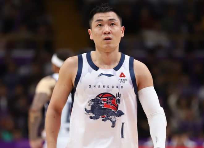 怀特塞德暴扣统治内线，上海力克山东总分1-0领